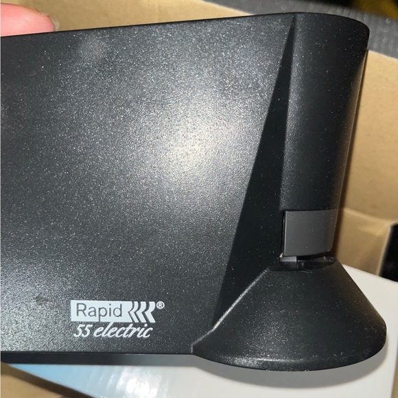 Electric stapler - Picture 3 of 6